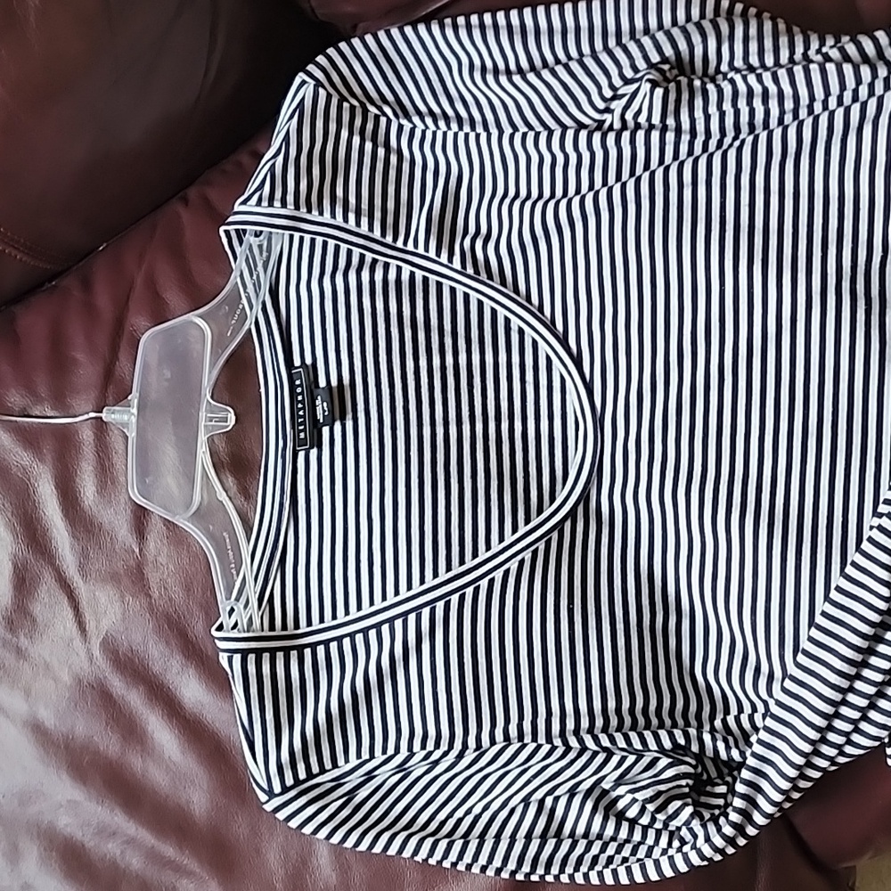 Women's, Striped Long Sleeve Shirt, size Lg. Navy and white.